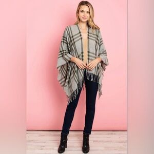 NWT! Pinklicious Women’s Grey and Olive Plaid Poncho with Fringe Edges. Size:OS